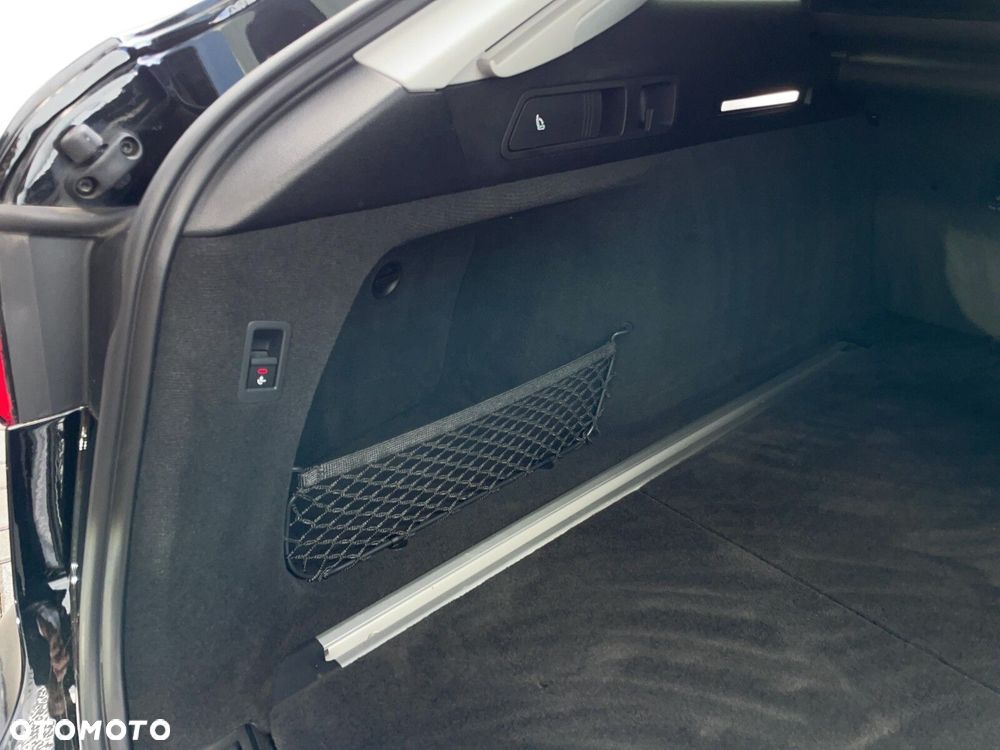 Audi A6 Avant - 16