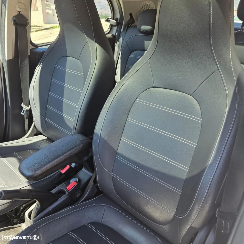 Smart ForFour EQ pulse - 12
