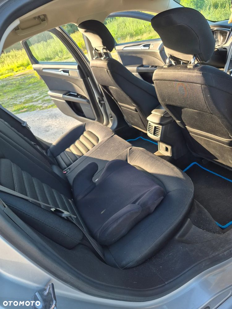 Ford Fusion - 5
