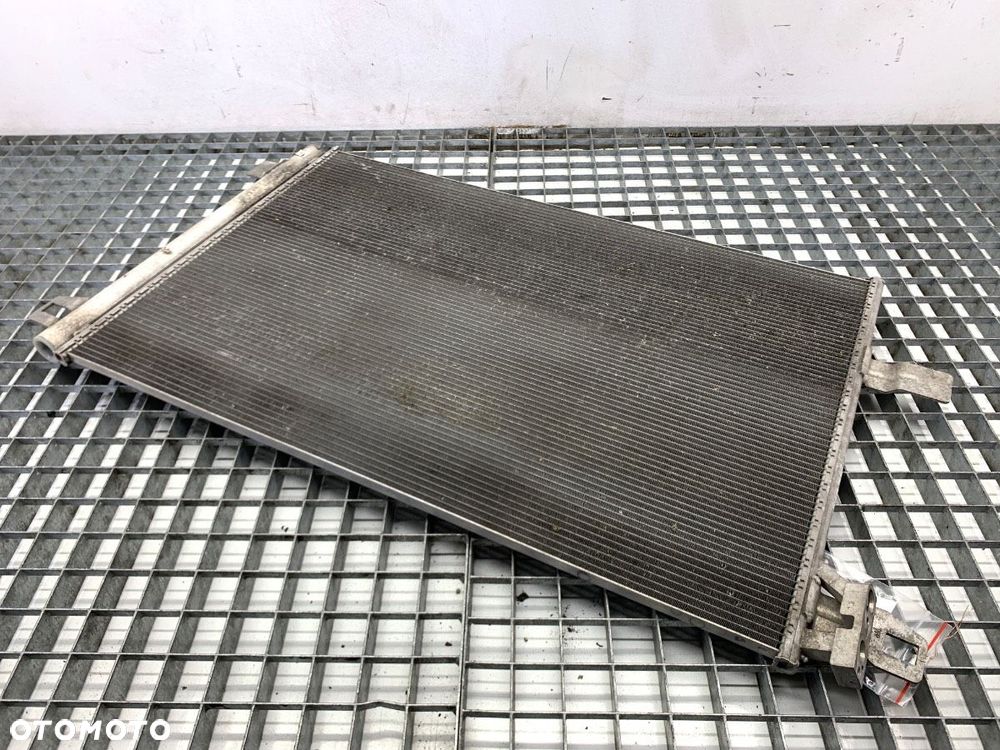 CHŁODNICA KLIMATYZACJI  VW CALIFORNIA T6 Camper (SGC, SGG, SHC) 2015 - 2022 2.0 TDI 103 kW [140 KM] - 3