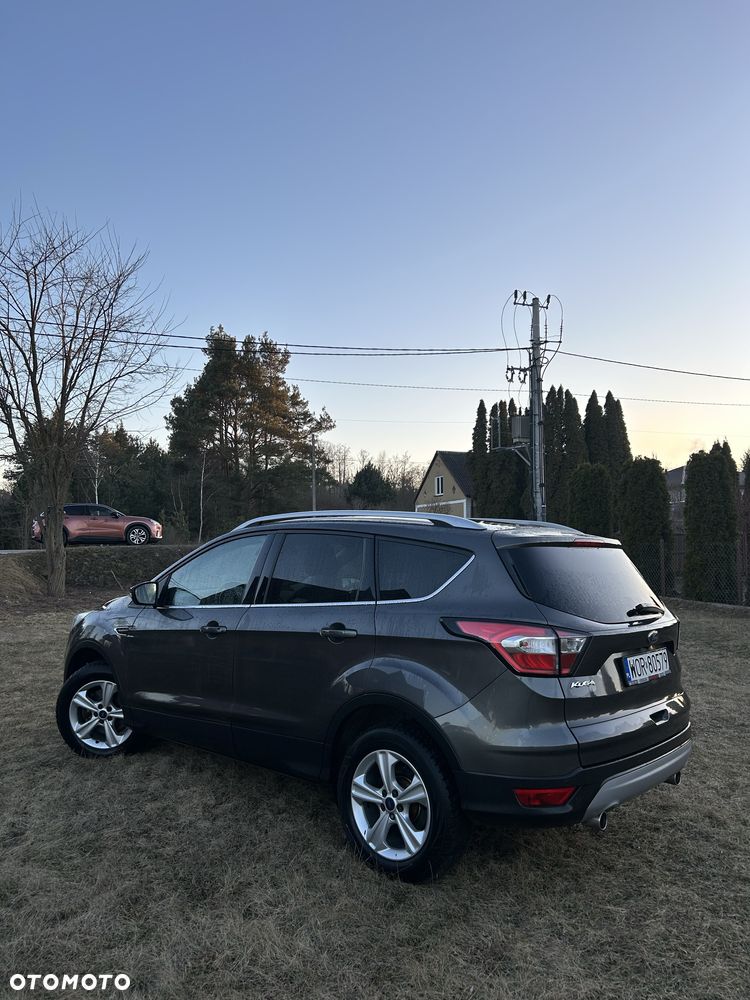 Ford Kuga - 4