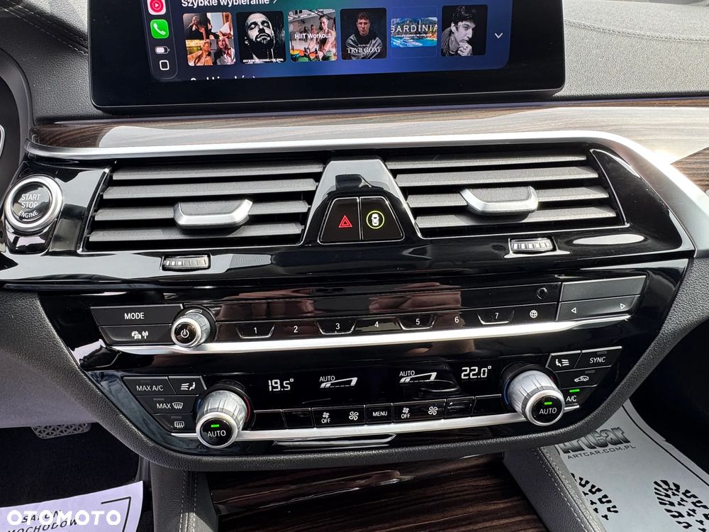 BMW Seria 5 520d xDrive Luxury Line - 27