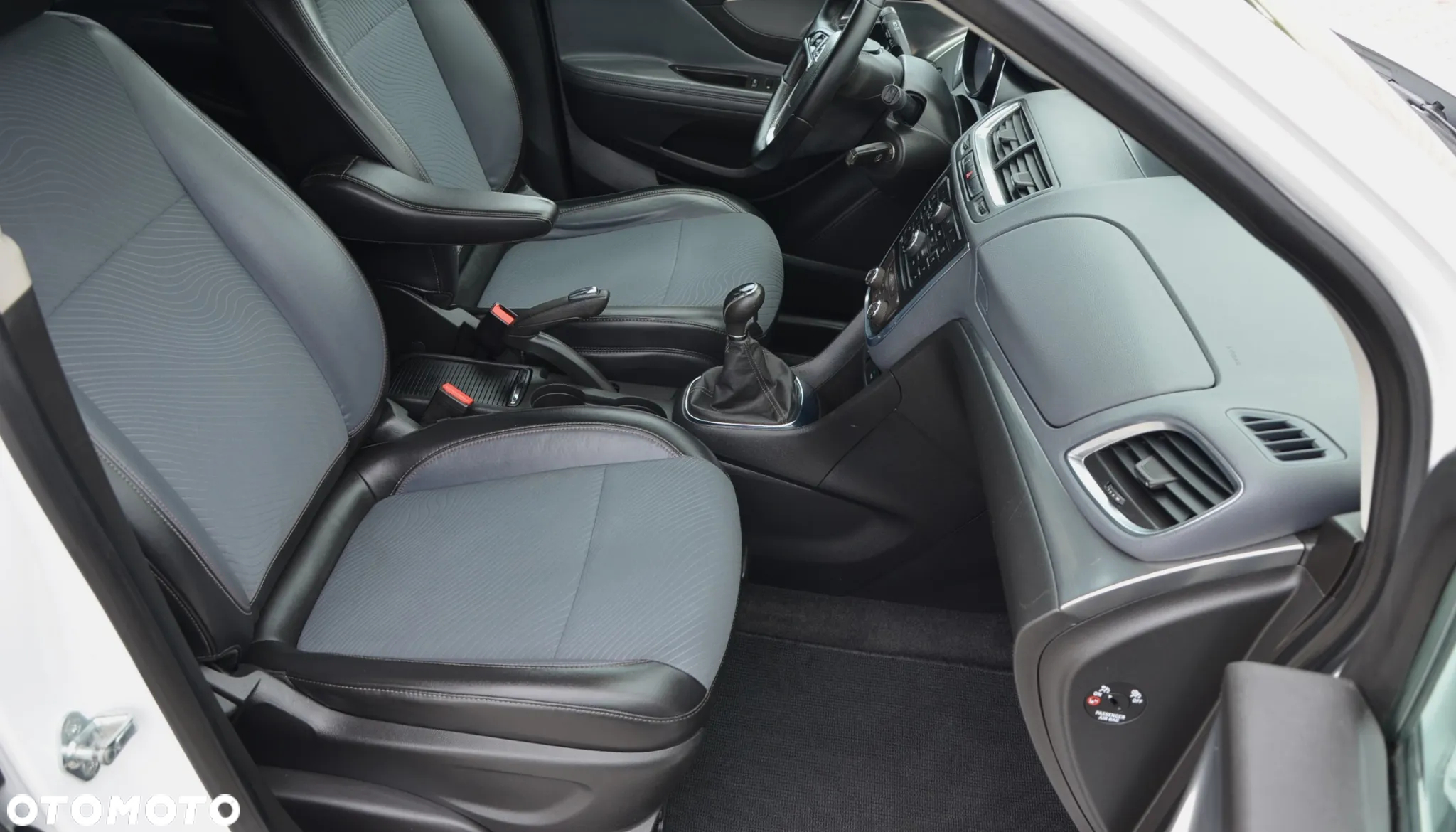 Opel Mokka 1.4 T Cosmo S&S 4x4 - 23