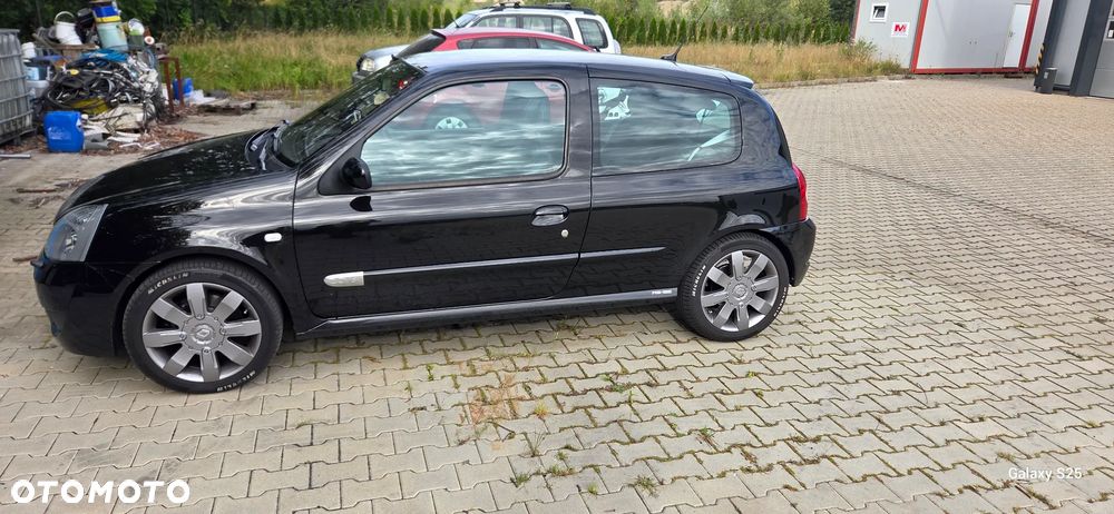 Renault Clio - 8