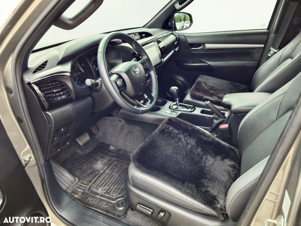 Toyota Hilux 2.8D 204CP 4x4 Double Cab AT Invincible - 5