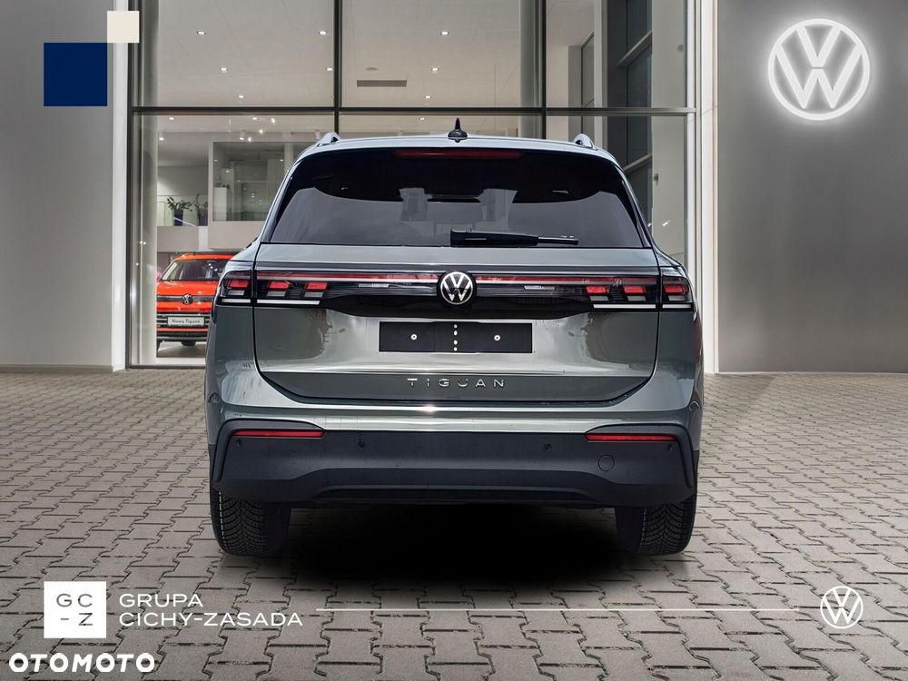 Volkswagen Tiguan - 8