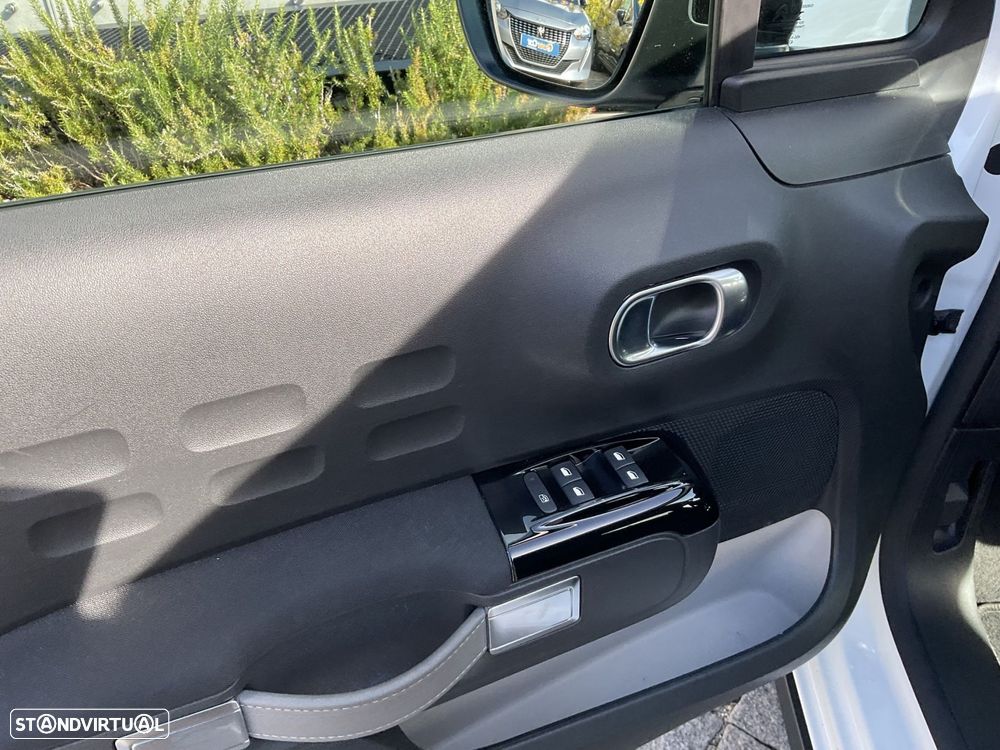 Citroën C3 1.2 PureTech Shine EAT6 - 20