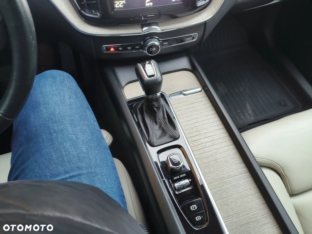Volvo XC 60 D4 Geartronic Inscription - 38