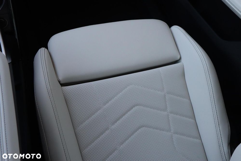 BMW iX1 eDrive20 66.5kWh xLine - 19