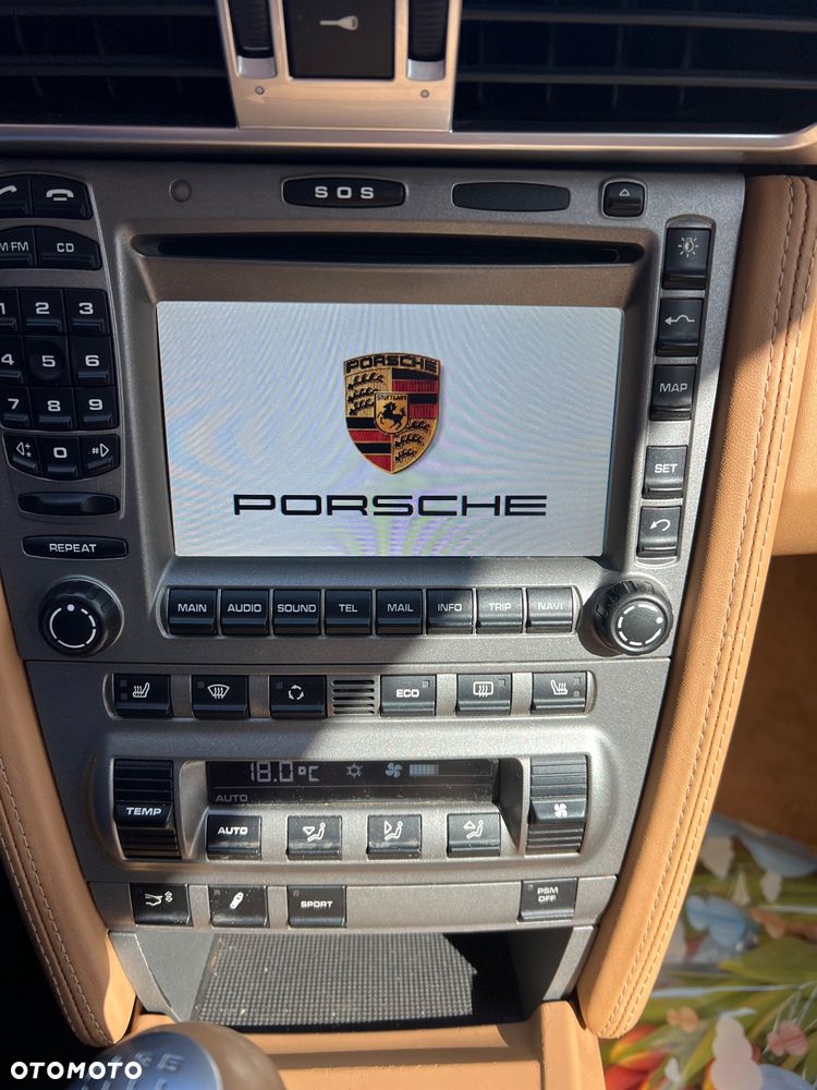 Porsche 911 Carrera 4 S - 27