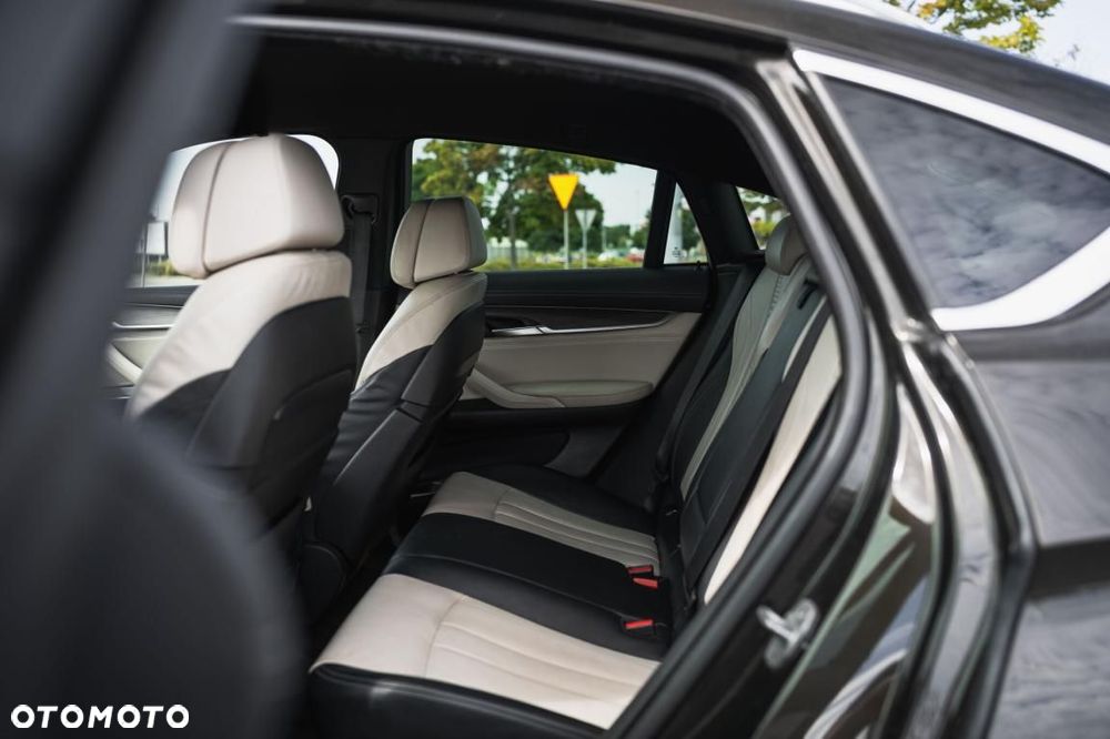 BMW X6 - 27