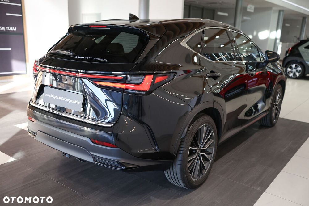 Lexus NX 350h Omotenashi AWD - 10