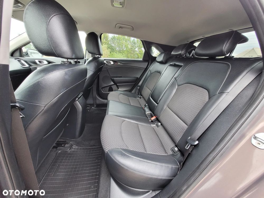 Kia Ceed 1.4 L Business Line - 19