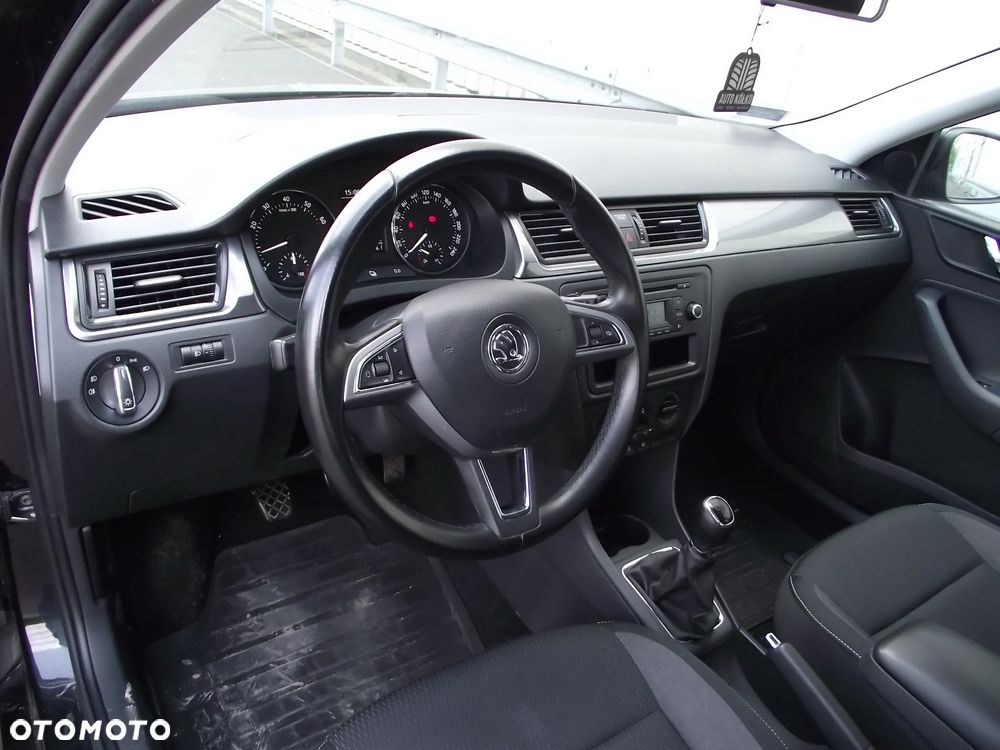 Skoda RAPID 1.2 TSI Ambition - 16