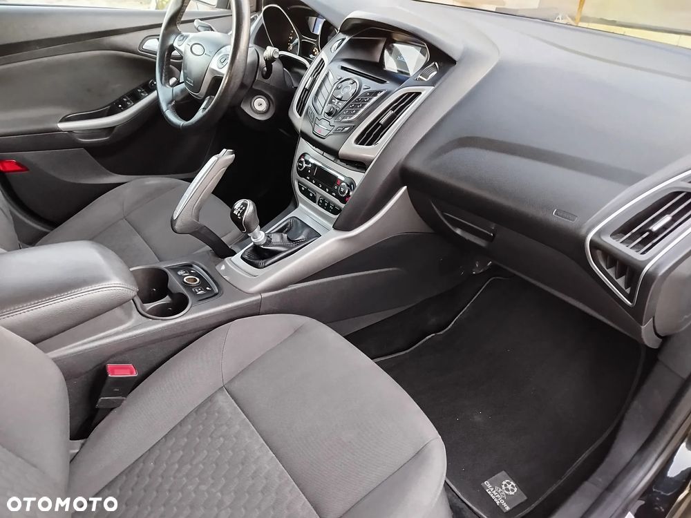 Ford Focus 1.6 TDCi DPF Champions Edition - 20