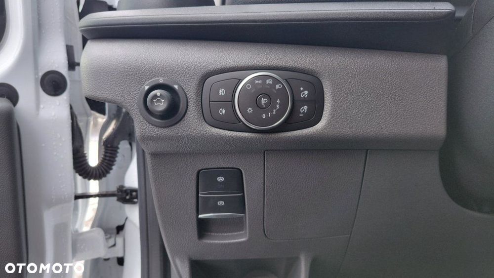 Ford Transit - 23