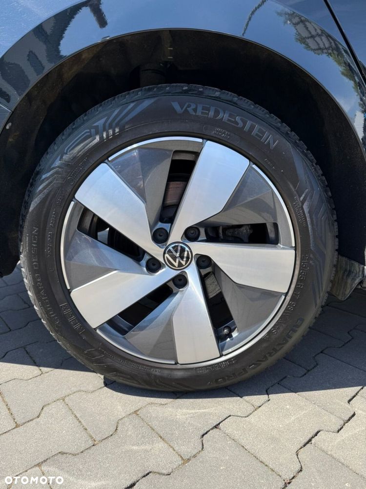 Volkswagen Passat - 30