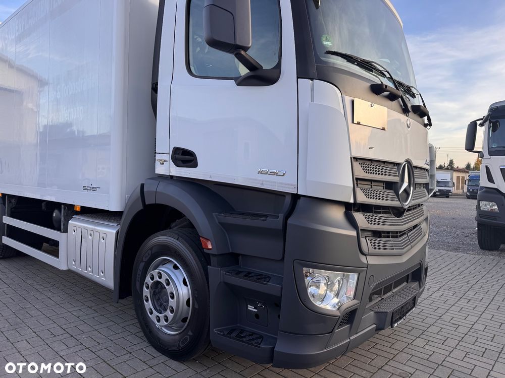 Mercedes-Benz Antos - 15