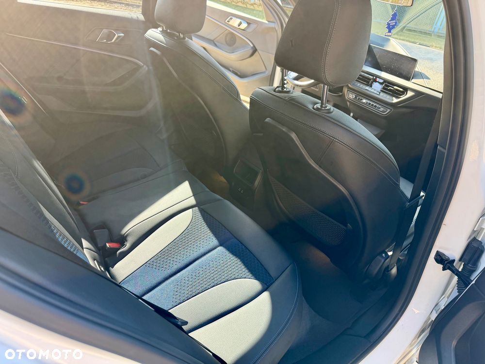 BMW Seria 1 118d Edition M Sport Shadow - 23