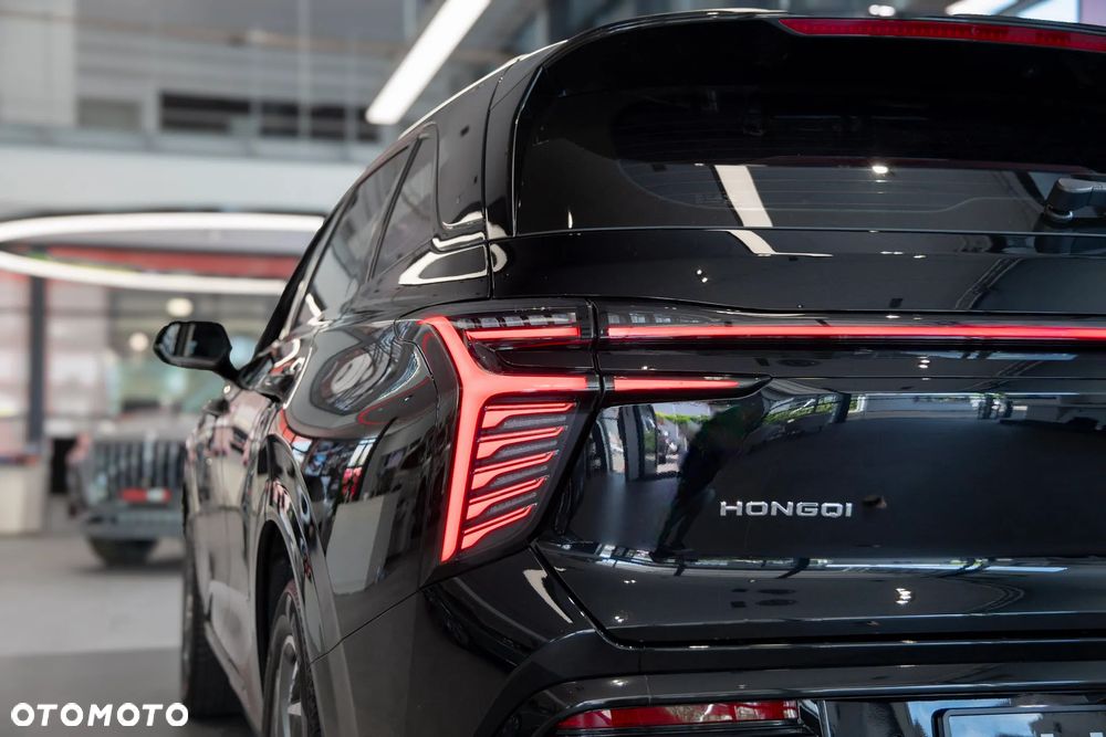 Hongqi HS3 - 12
