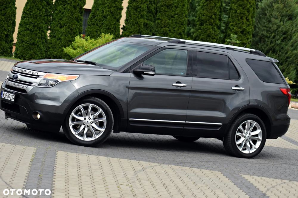 Ford Explorer - 21