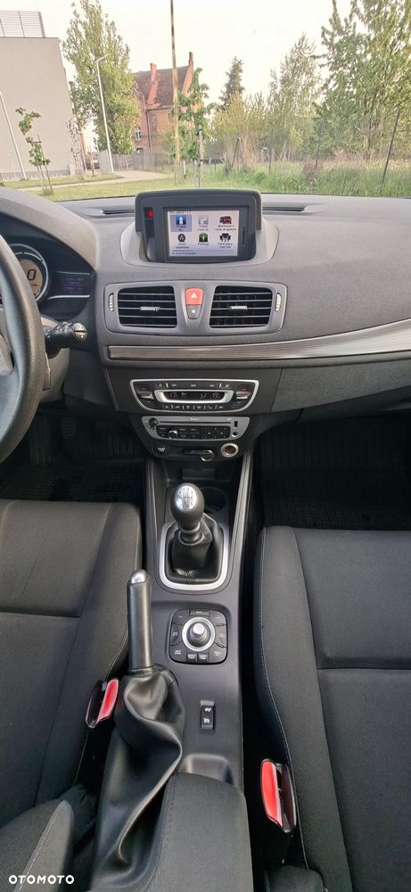 Renault Megane 1.6 16V 110 LIMITED - 17