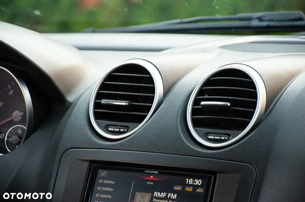 Mercedes-Benz ML 63 AMG 4Matic 7G-TRONIC - 19