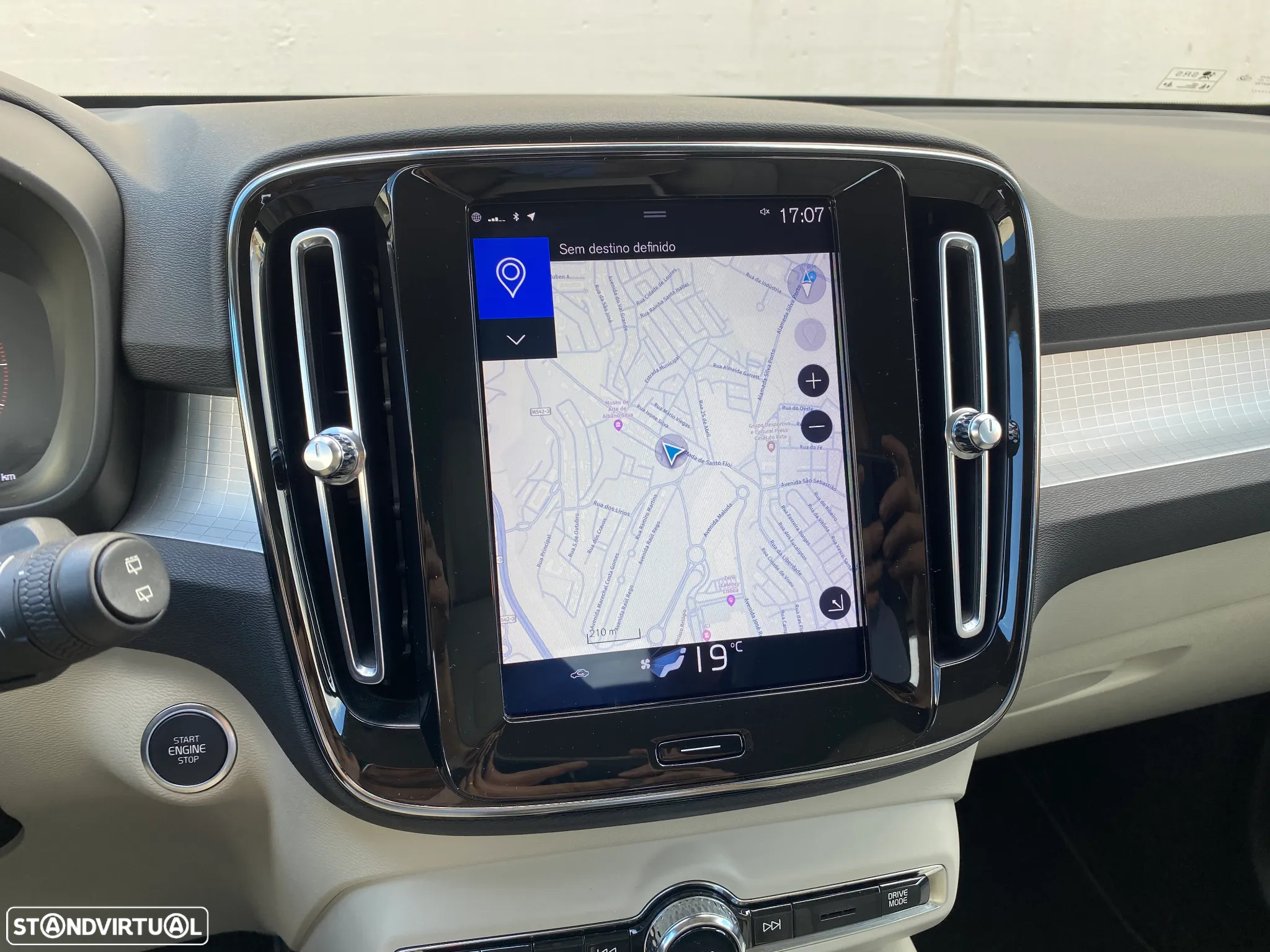 Volvo XC 40 2.0 D3 Momentum Plus Geartronic - 15