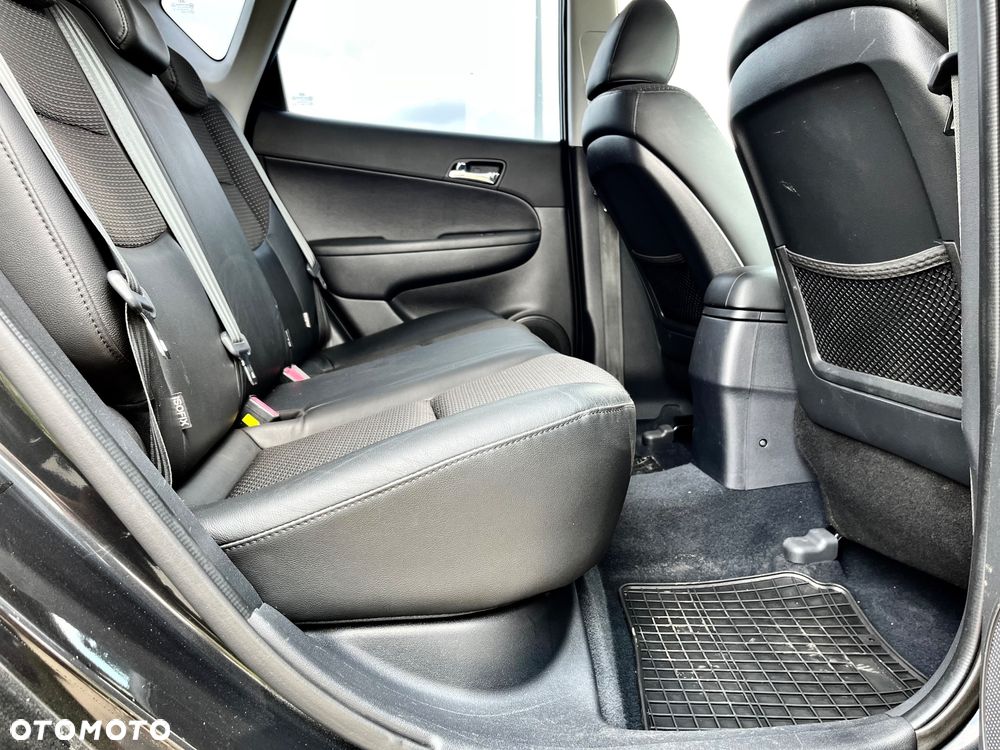 Hyundai i30 1.6 Premium - 12