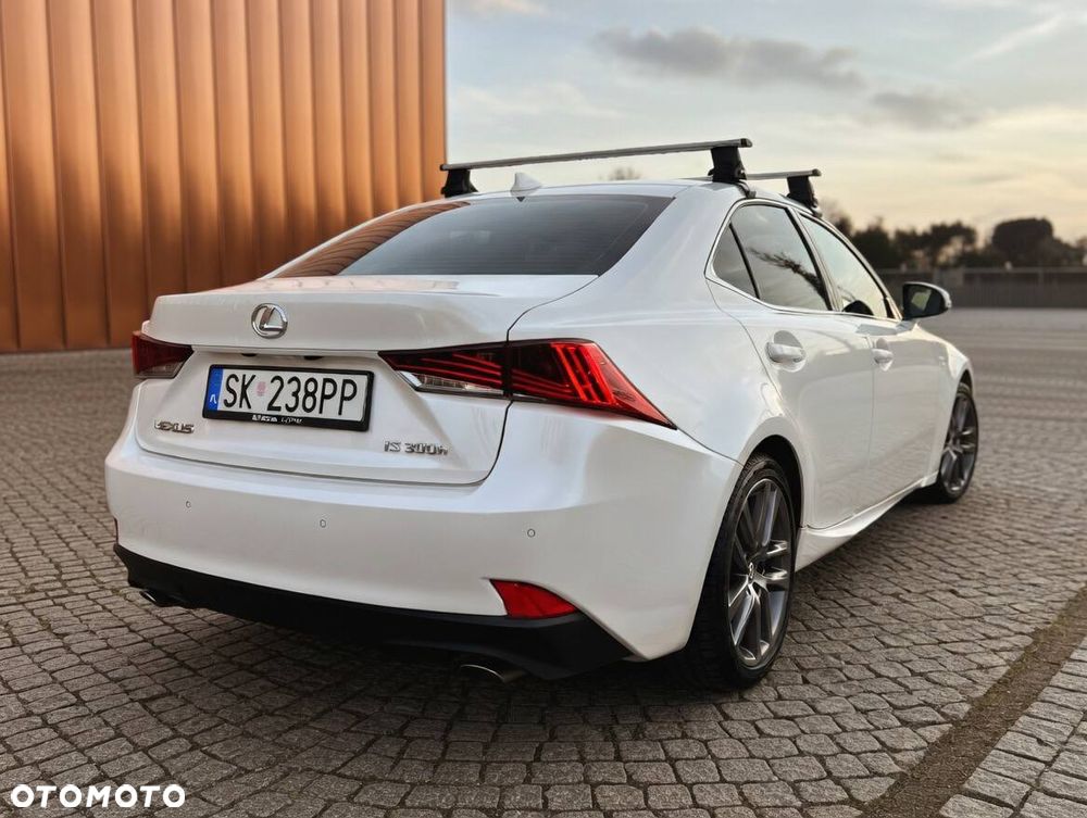 Lexus IS 200t / 300 Elegance - 9