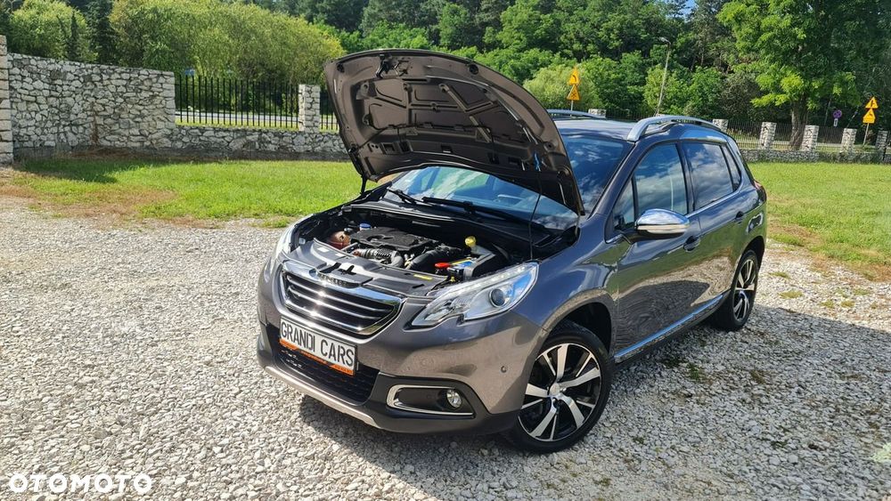 Peugeot 2008 1.6 e-HDi Allure S&S - 32