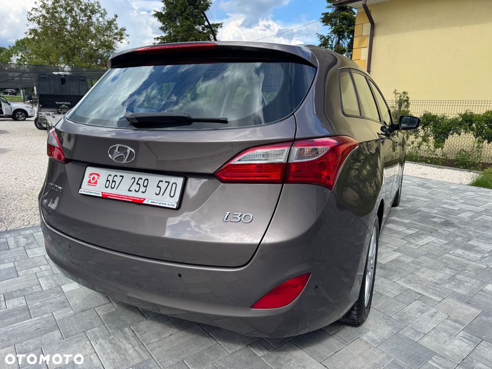 Hyundai i30 1.6 GDI Premium - 8
