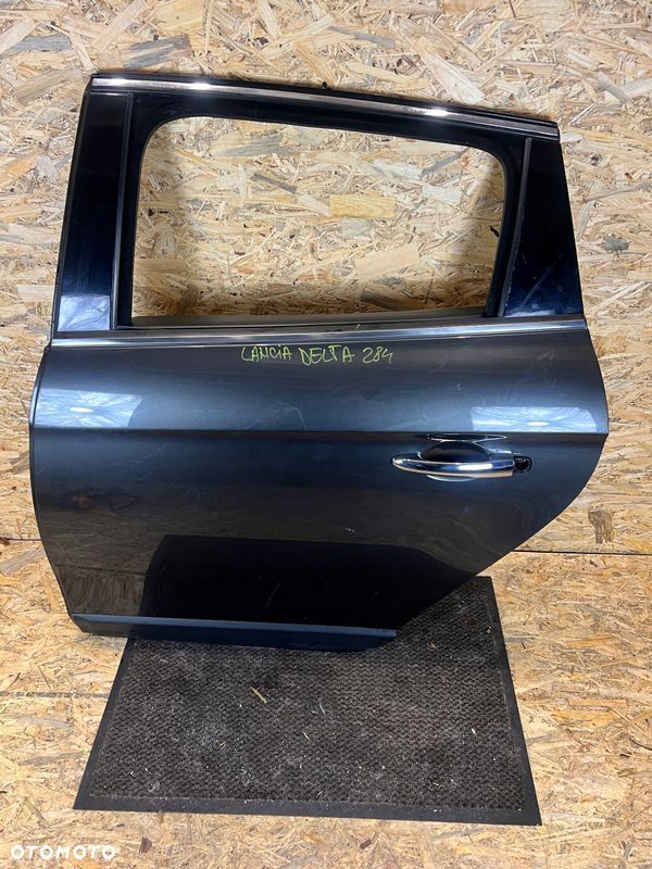DRZWI TYLNE LEWE LANCIA DELTA 488 Kod lakieru: 284 - 2