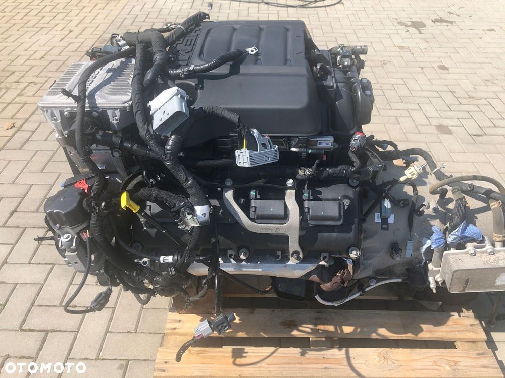 DODGE RAM 1500 V 2021 SILNIK 5.7 4X4 TNXE KOMPLETNY e TORQUE - 2