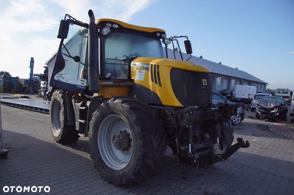 Jcb Fastrac 3230 2012 264km cumins na części masak silnik skrzynia zwolnica most dźwignia przełącznik kabina drzwi maska komputer licznik - 13