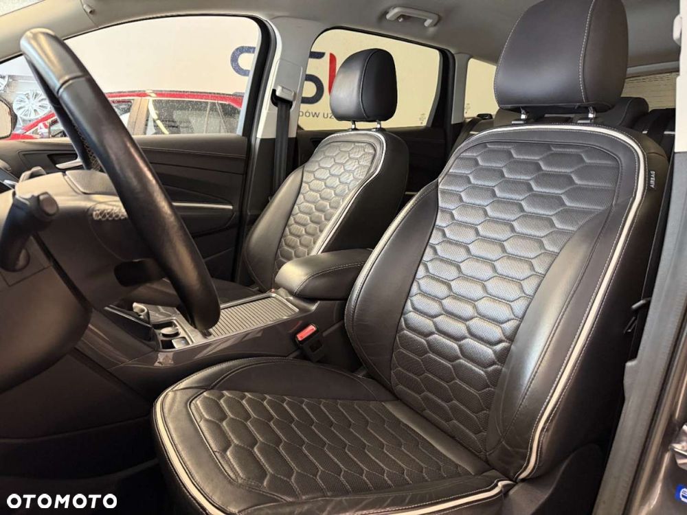 Ford Kuga - 18