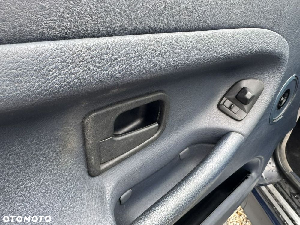 BMW Seria 3 - 18