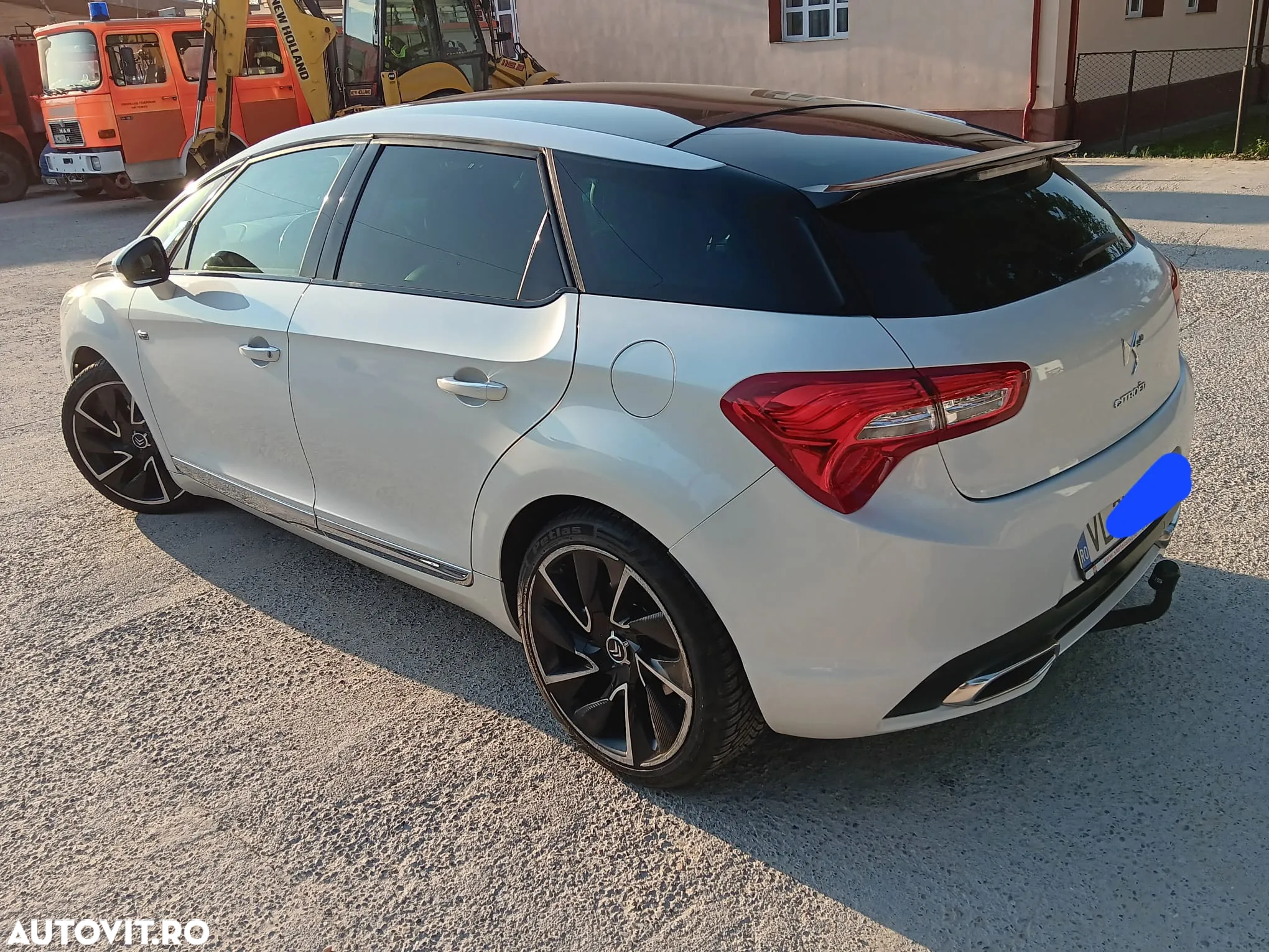 Citroën DS5 Hybrid4 EGS6 SoChic - 22