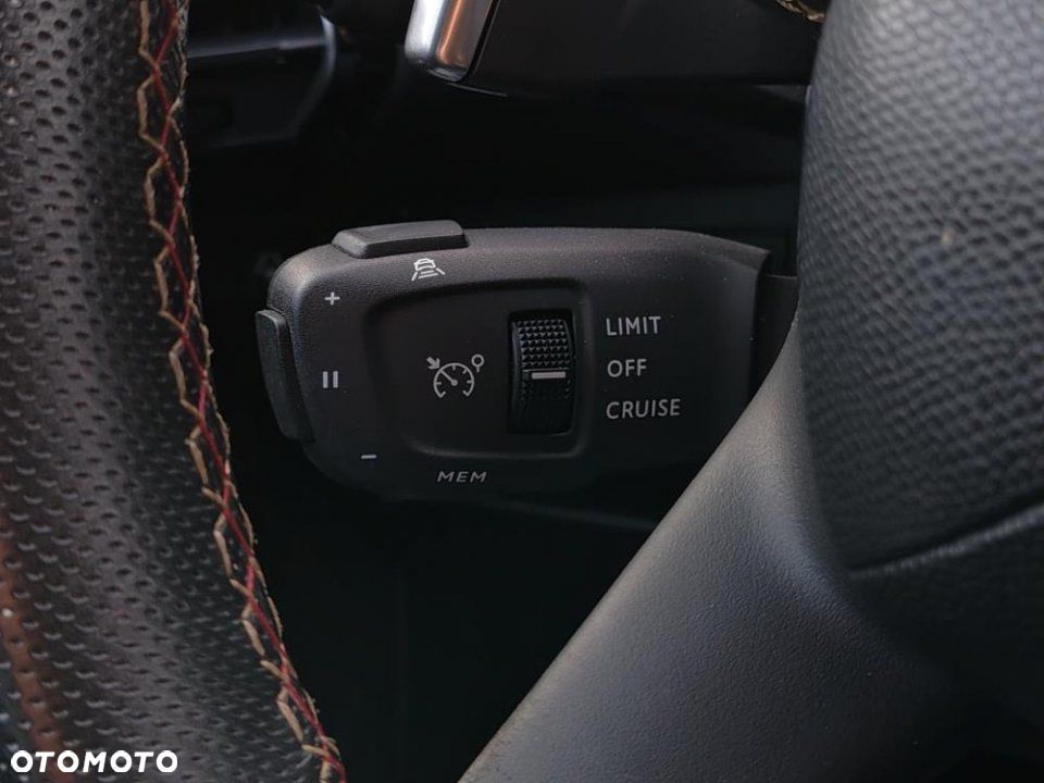 DS Automobiles DS 7 Crossback - 28