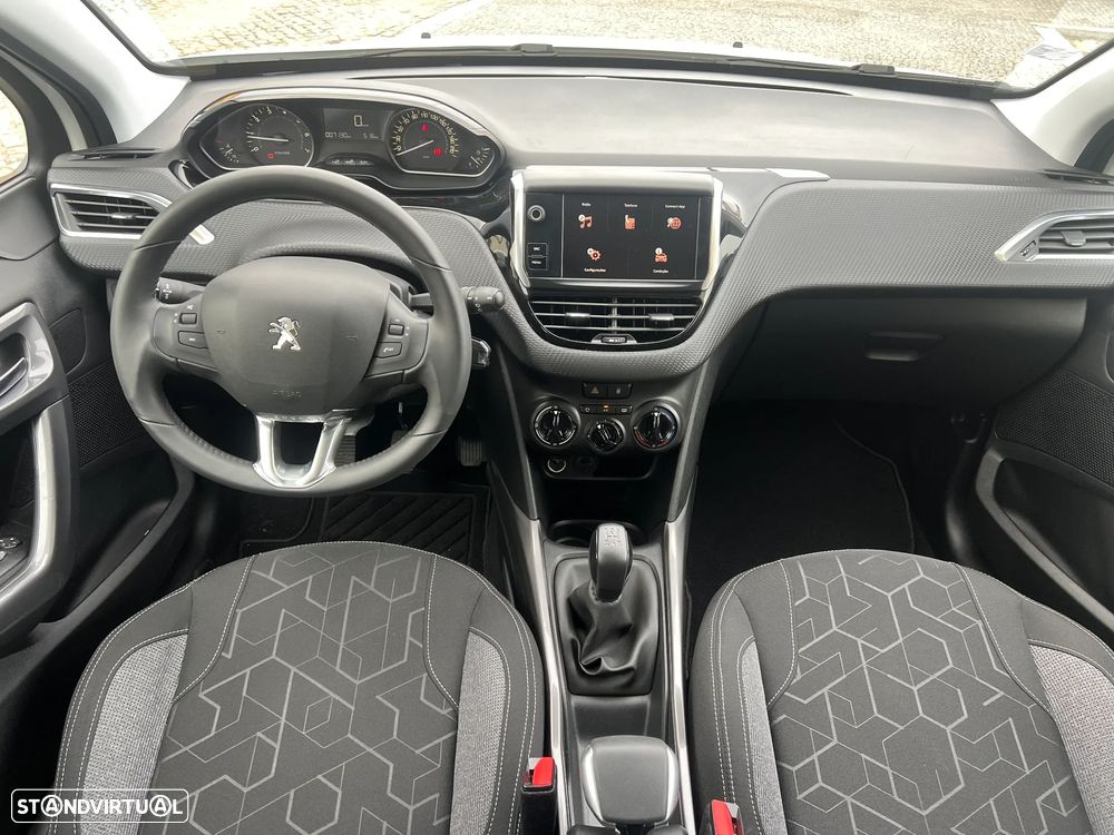 Peugeot 2008 1.2 VTi Active - 4