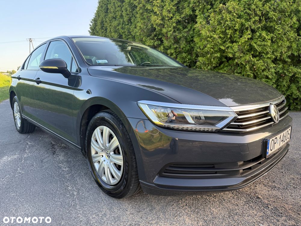 Volkswagen Passat 2.0 TDI SCR Comfortline - 8