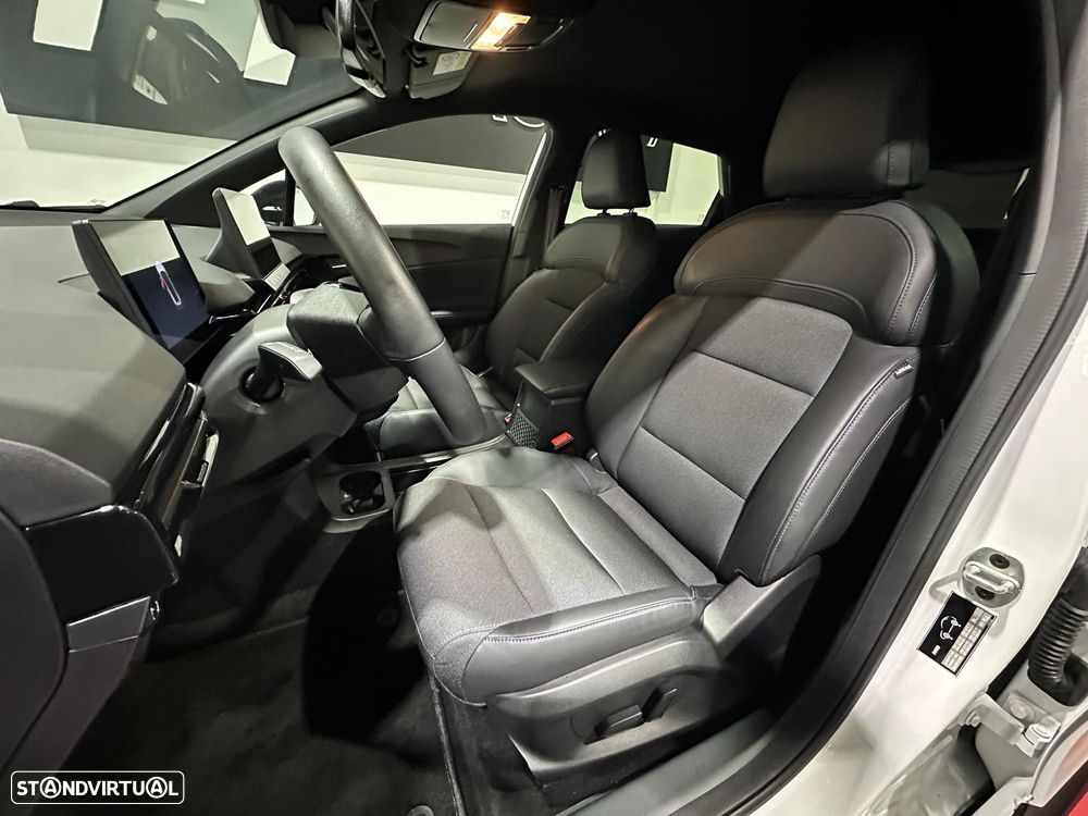 MG MG4 64 kWh Luxury - 6