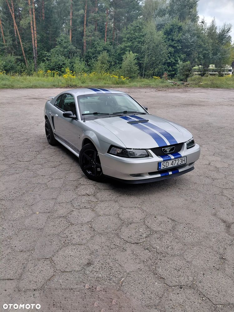 Ford Mustang - 2