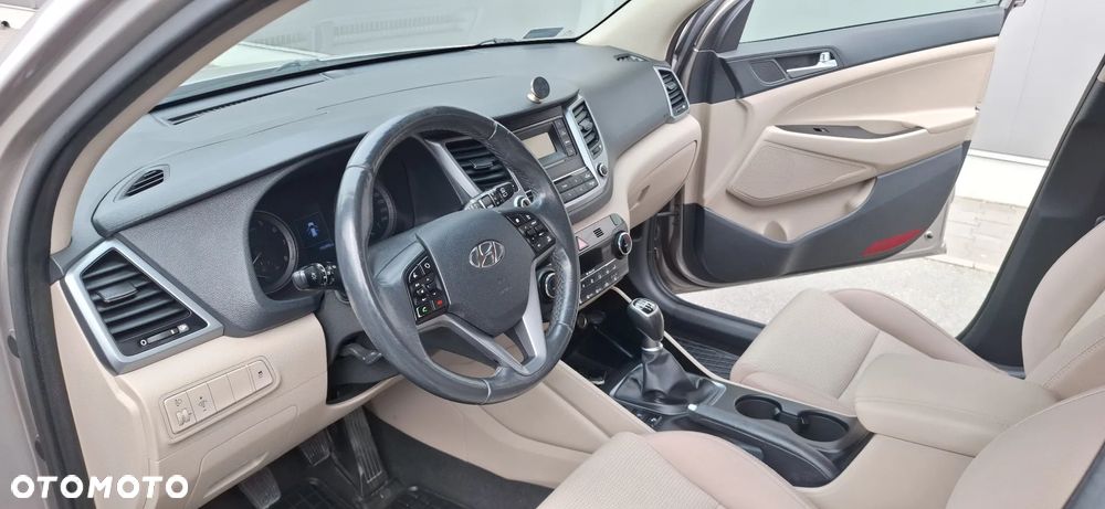 Hyundai Tucson 1.6 GDI BlueDrive Comfort 2WD - 17