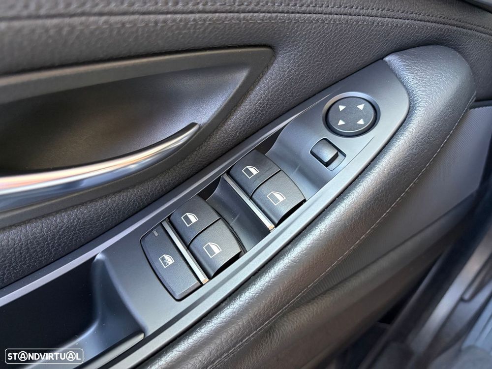 BMW 520 d Line Luxury - 13