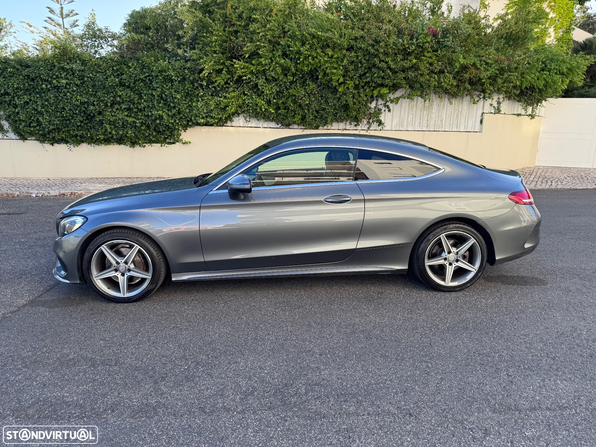 Mercedes-Benz C 220 d Coupe 9G-TRONIC AMG Line - 2