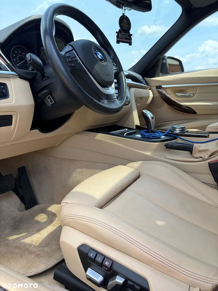 BMW Seria 3 328i xDrive Luxury Line - 9