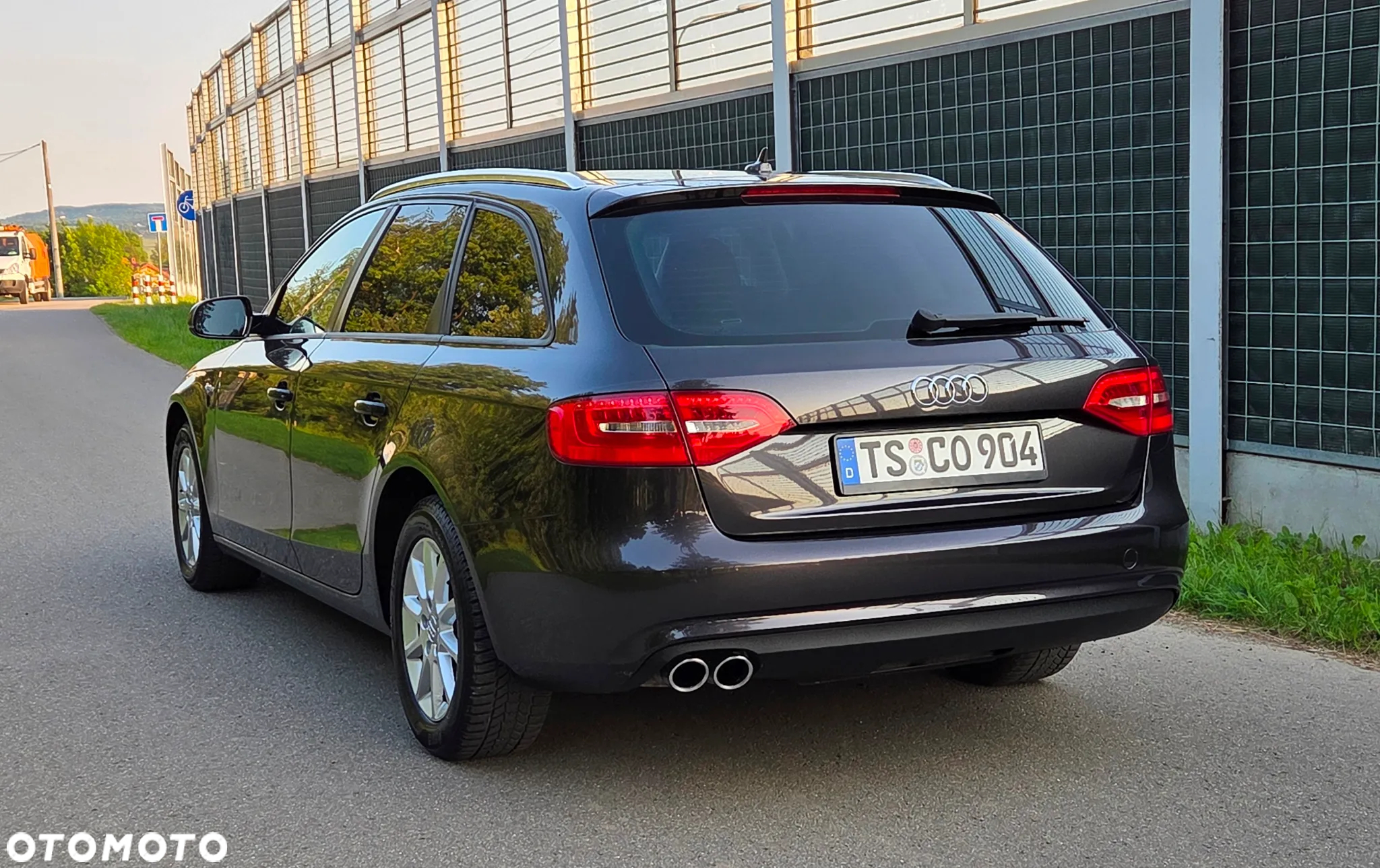 Audi A4 Avant 2.0 TDI quattro - 15