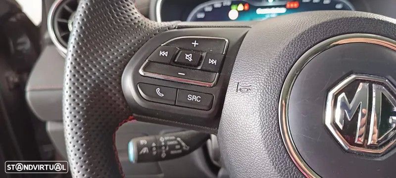 MG EHS 1.5 T-GDI Plug-in Hybrid Luxury - 18