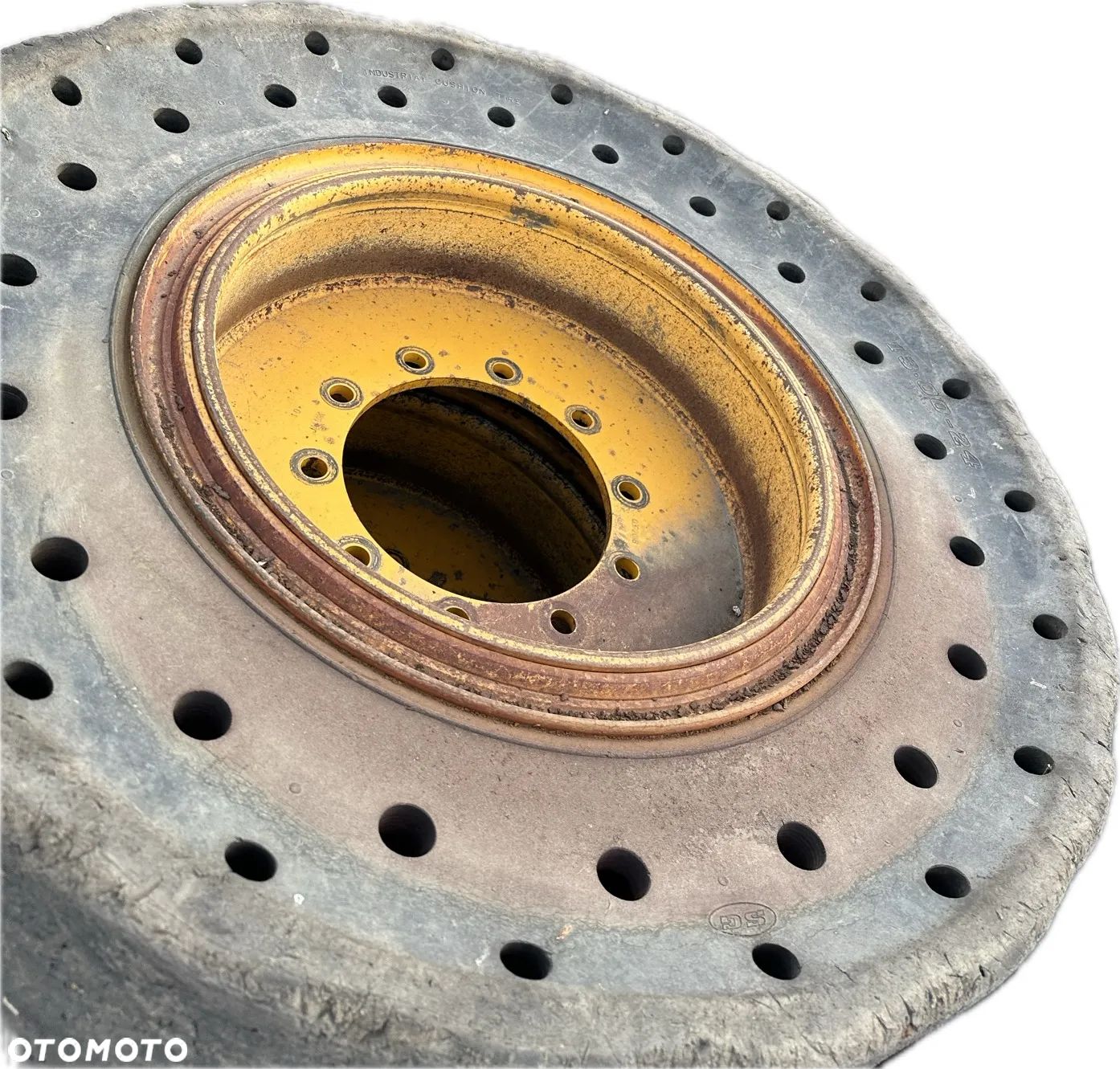 KOŁA DO ŁADOWARKI PEŁNE 550-80 560-80 JCB - 1